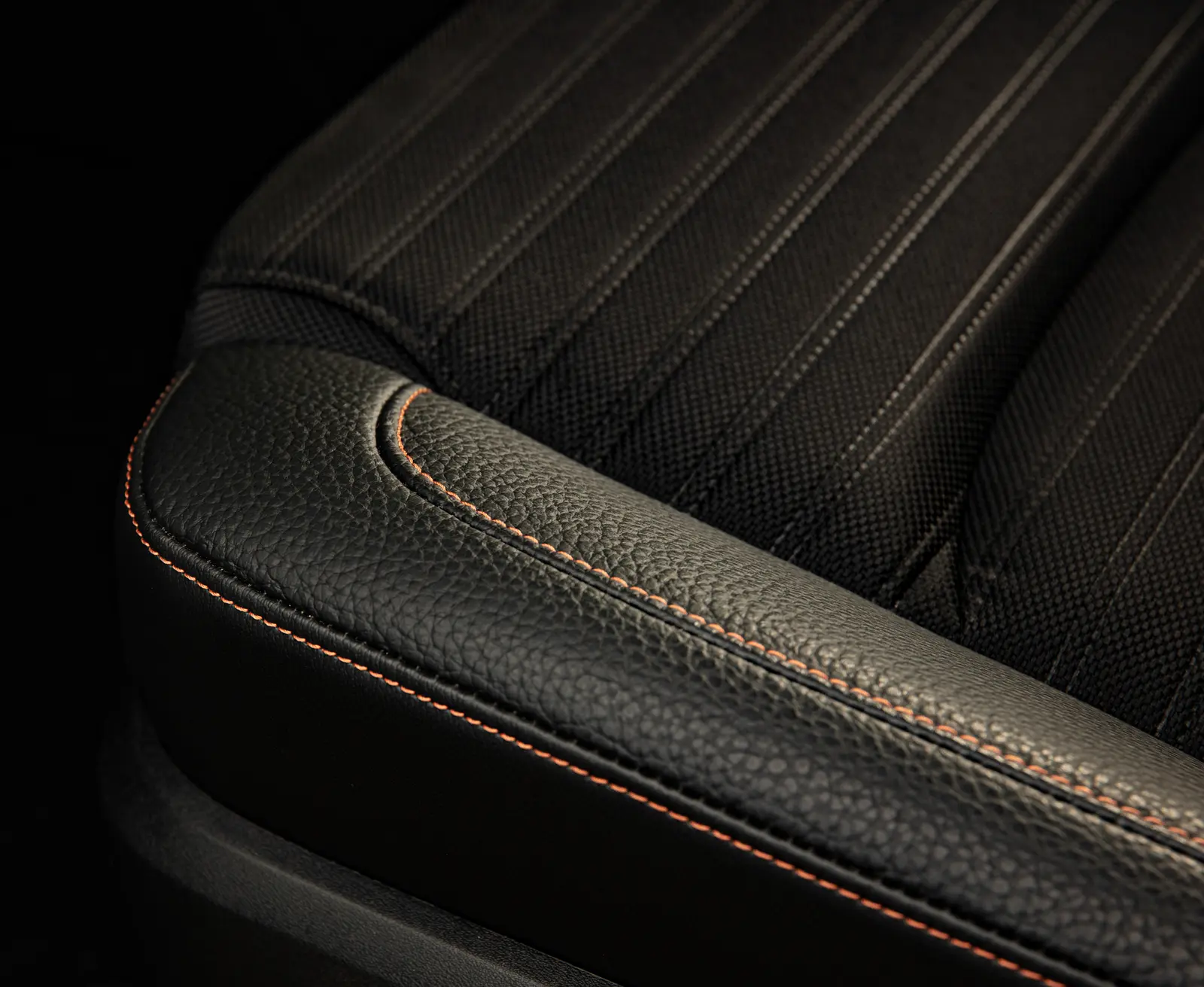 Nissan Pathfinder 2025 Platinum Interior